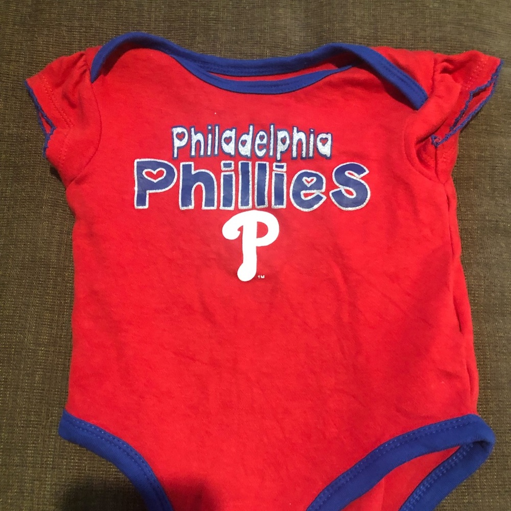 Philadelphia Phillies shirt 6/9 months